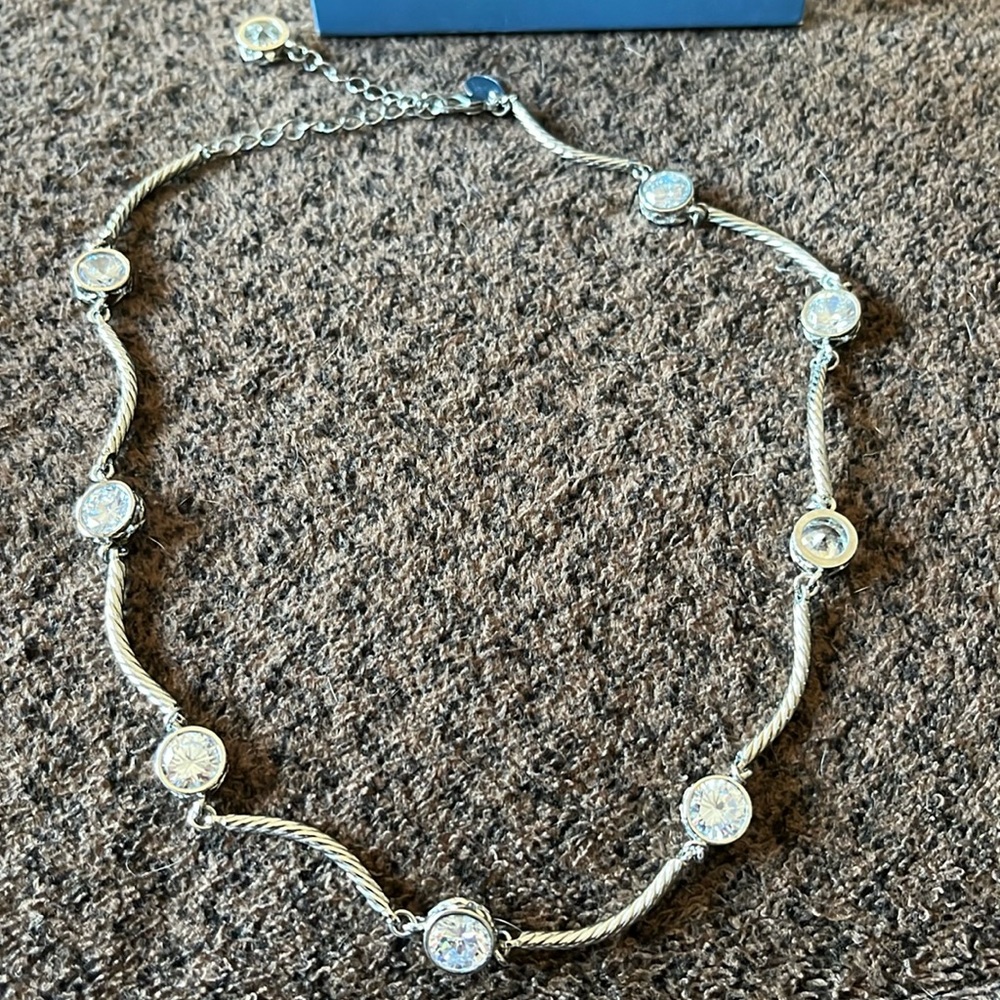NEW IN BOX CELEBRITY Retired Lia Sophia necklace Silver tone with cubic zirconia